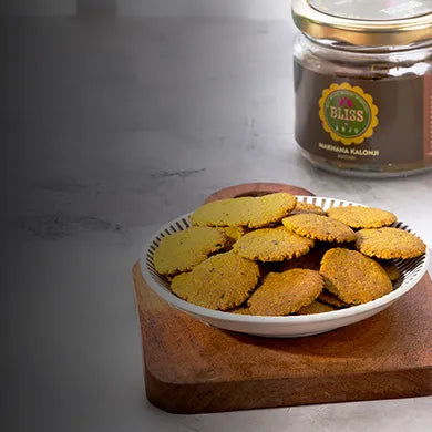 Makhana Kalonji Mathri