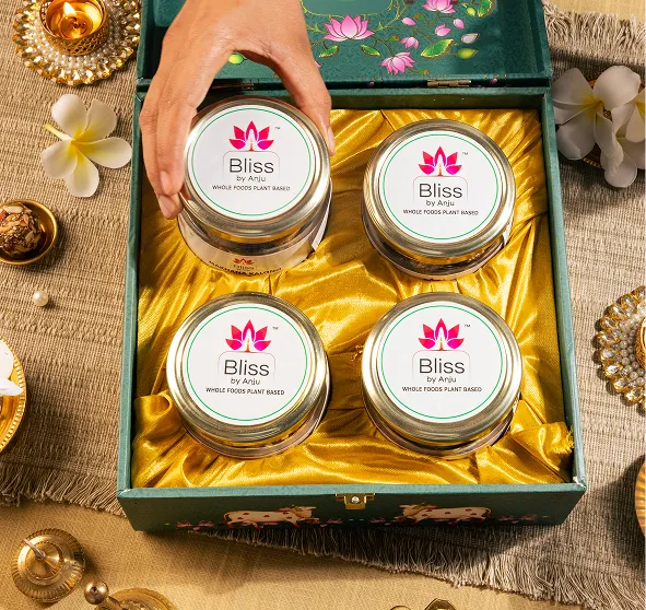 Celebration Gift Hamper | 4 set gift box (New)