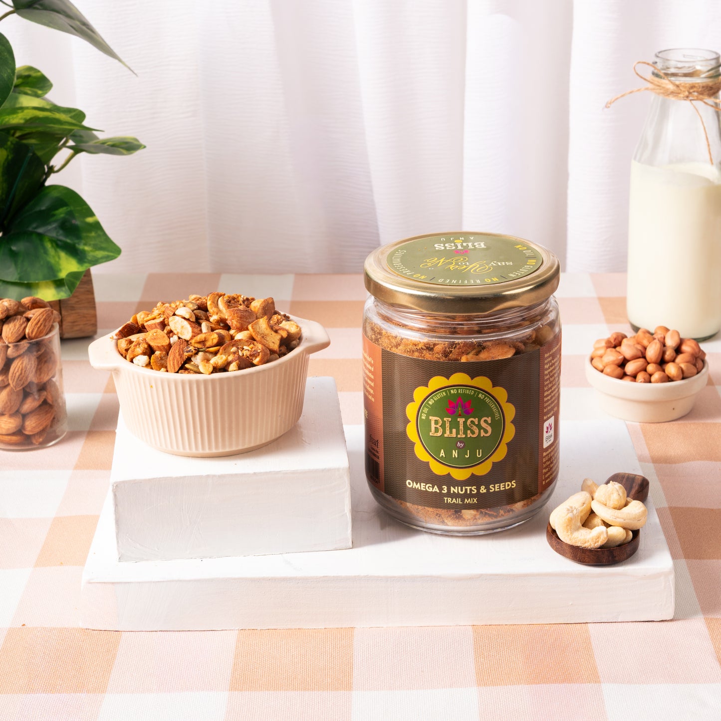 OMEGA 3 NUTS & SEEDS TRAIL MIX (SMALL)