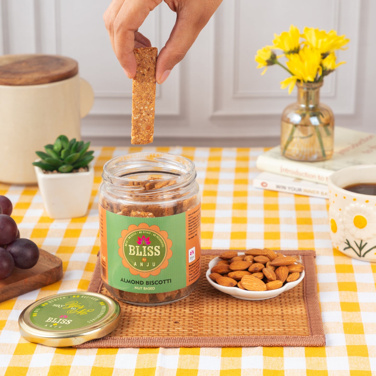 ALMOND BISCOTTI  NUTS BASED