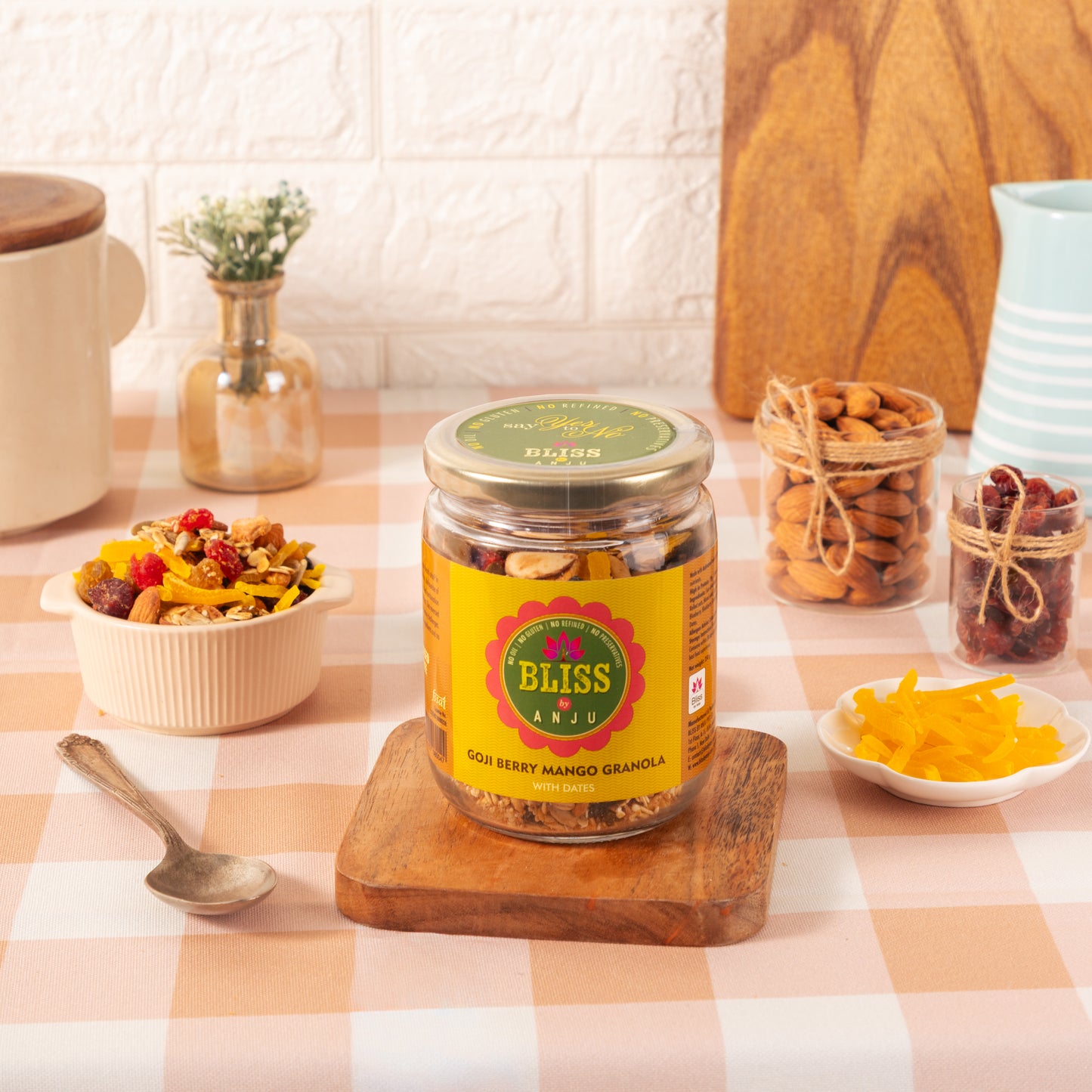 GOJI BERRY MANGO GRANOLA WITH DATES (SMALL)