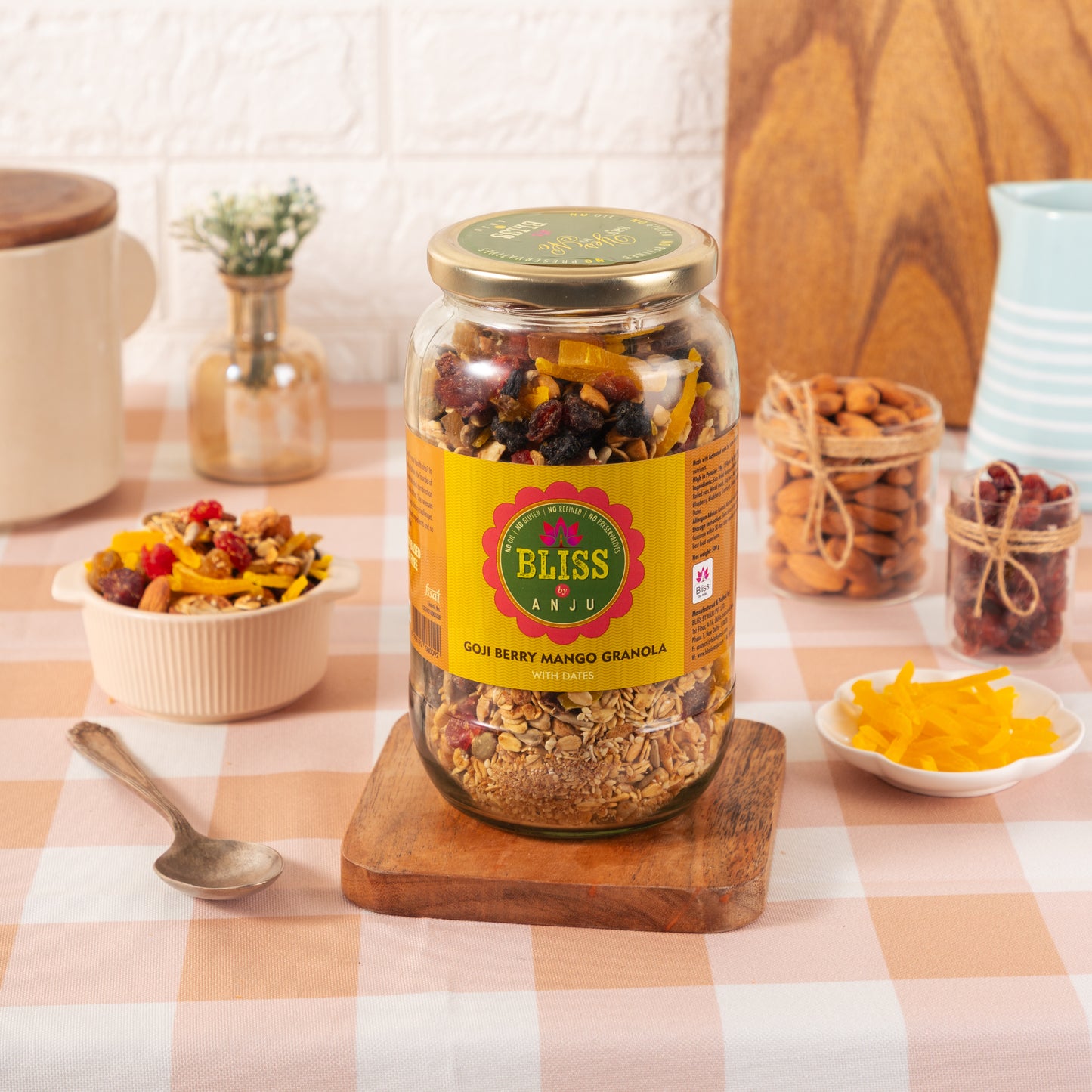 GOJI BERRY MANGO GRANOLA WITH DATES (BIG)