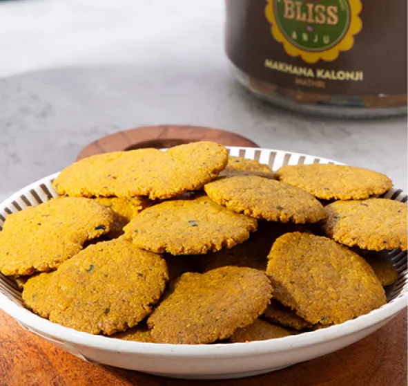 Makhana Kalonji Mathri