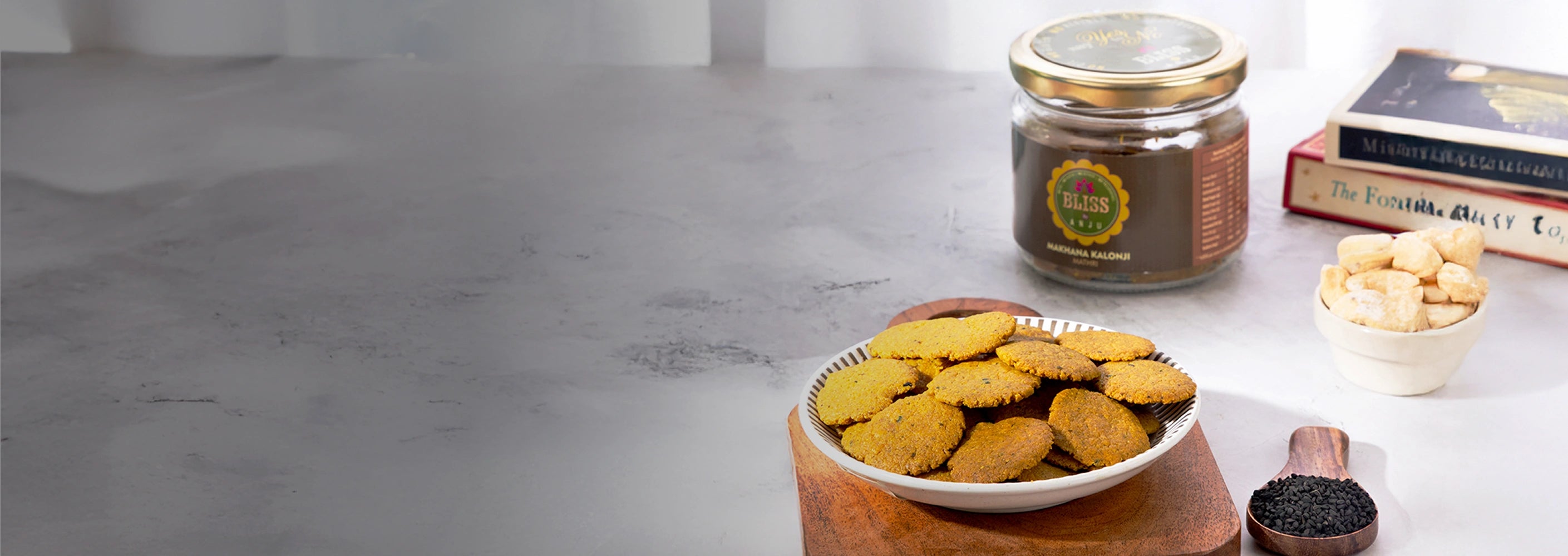 Makhana Kalonji Mathri