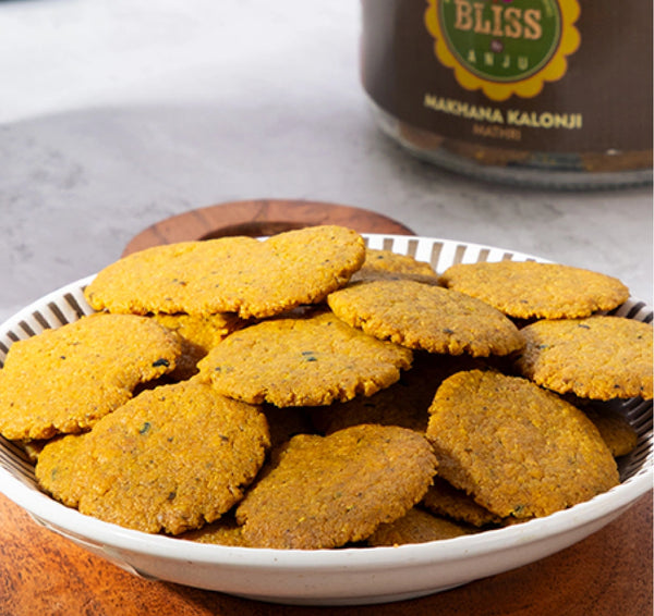 Makhana Kalonji Mathri
